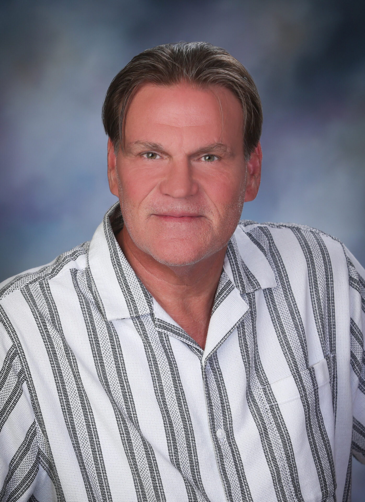 Derrick Robbins Flooring Specialist | World Famous Carpet Barn